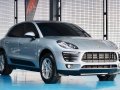 Silver Porsche Macan 2016 at 13101 km for sale-5