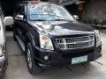 Selling Black Isuzu Alterra 2011 in Manila-6