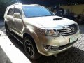 Selling Beige Toyota Fortuner 2013 Automatic Diesel for sale-0