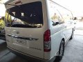 Selling White Toyota Hiace 2016 Automatic Diesel for sale-2