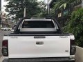Selling White Toyota Hilux 2013 Automatic Diesel at 55000 km in Cebu City-3