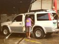 Selling 2nd Hand Ford Everest 2005 in Angeles-0