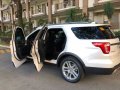 Selling Ford Explorer 2017 Automatic Gasoline in Taguig-5