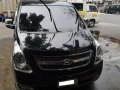 Selling 2nd Hand Hyundai Grand Starex 2009 in Manila-1