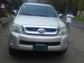 Selling 2nd Hand Toyota Hilux 2010 in Ramon-1