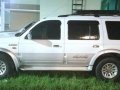 Selling 2nd Hand Ford Everest 2005 in Angeles-3