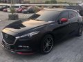 Selling 2nd Hand Mazda 3 2017 Hatchback at 28000 km for sale-7