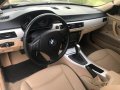 Selling 2nd Hand Bmw 318I 2010 Sedan at 120000 km in Santa Rosa-2