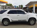 Selling 2nd Hand Toyota Fortuner 2006 Gasoline Automatic-4