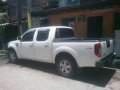 Selling 2nd Hand Nissan Navara 2011 in Dasmariñas-1