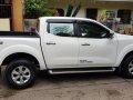 Selling Nissan Navara 2015 Automatic Diesel in Quezon City-3