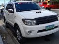 Selling 2nd Hand Toyota Fortuner 2009 in Apalit-6