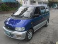 Selling 2nd Hand Nissan Serena 2002 in Dasmariñas-0