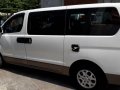 Selling 2013 Hyundai Grand Starex for sale in Quezon City-5