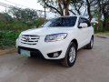 Selling 2011 Hyundai Santa Fe SUV for sale in Quezon City-7