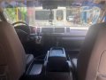 Selling 2nd Hand Toyota Hiace 2013 Automatic Diesel at 50000 km in Makati-2