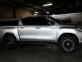 Selling 2nd Hand Toyota Hilux 2017 Manual Diesel at 32000 km in Makati-4