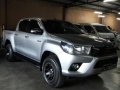 Selling 2nd Hand Toyota Hilux 2017 Manual Diesel at 32000 km in Makati-5