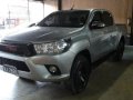 Selling 2nd Hand Toyota Hilux 2017 Manual Diesel at 32000 km in Makati-3