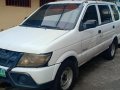 Selling Isuzu Crosswind 2011 Manual Diesel in Quezon City-6