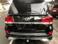 Selling 2nd Hand Toyota Land Cruiser 2012 in Pasig-2