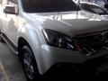 Isuzu Mu-X 2016 Automatic Diesel for sale in Pasig-2