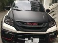 Selling Isuzu Mu-X 2017 Automatic Diesel for sale in Quezon City-3