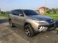 Selling 2nd Hand Toyota Fortuner 2017 in Dasmariñas-3
