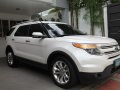 Sell White 2013 Ford Explorer 39000 km in Quezon City-3