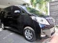 Sell Black 2011 Toyota Alphard 42000 km in Quezon City-1