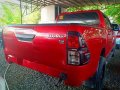 Selling Red Toyota Hilux 2018 in Manual-2