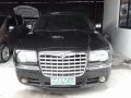 Selling Black Chrysler 300C 2007 at 44652 km in Gasoline Automatic-3