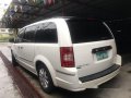 Sell White 2010 Chrysler Town And Country at Automatic Diesel at 35000 km -1