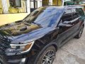 Selling Black Ford Explorer 2017 Automatic Gasoline at 20000 km -2