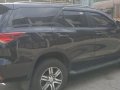 Selling Black Toyota Fortuner 2018 Automatic Diesel at 19000 km in Quezon City-3