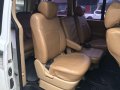 Selling 2nd Hand Hyundai Grand Starex 2008 Automatic Diesel at 95000 km in Victoria-5