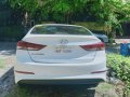 Selling 2nd Hand Hyundai Elantra 2017 in Cainta-1