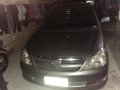 Selling Used Toyota Innova 2006 in Quezon City-11