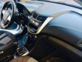 Selling Hyundai Accent 2011 at 70000 km in Cavite City-6