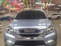 Selling Isuzu Mu-X 2016 at 42000 km in Marikina-11