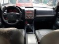 Selling 2nd Hand Ford Everest 2014 in Quezon City-2