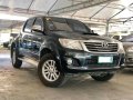 Selling Toyota Hilux 2013 Manual Diesel in Makati-6