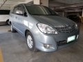Selling 2nd Hand 2009 Toyota Innova Automatic Gray-0