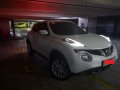 Selling 2016 Nissan Juke Automatic White at 9000 km-3