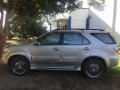 Selling 2nd Hand Toyota Fortuner 2009 Automatic Diesel at 100000 km in San Fernando-8