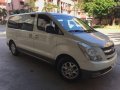 Selling Hyundai Grand Starex 2009 Manual Diesel in Quezon City-0