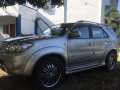 Selling 2nd Hand Toyota Fortuner 2009 Automatic Diesel at 100000 km in San Fernando-8