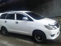 Selling 2nd Hand Toyota Innova 2013 Manual Diesel at 70000 km in Baguio-4