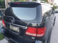 2nd Hand Toyota Fortuner 2006 Automatic Diesel for sale in Bacolor-5