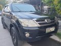 2nd Hand Toyota Fortuner 2006 Automatic Diesel for sale in Bacolor-3